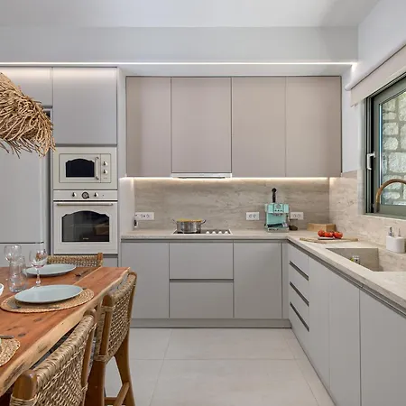 Sirin Luxury Groundfloor * האראקי